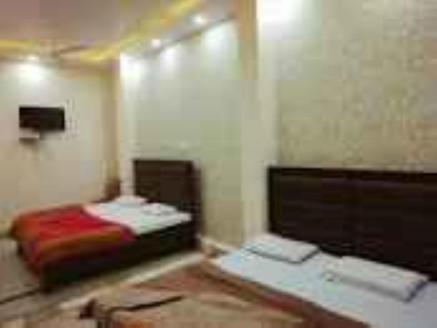 Abhiraj Guest House Mathura Exteriör bild