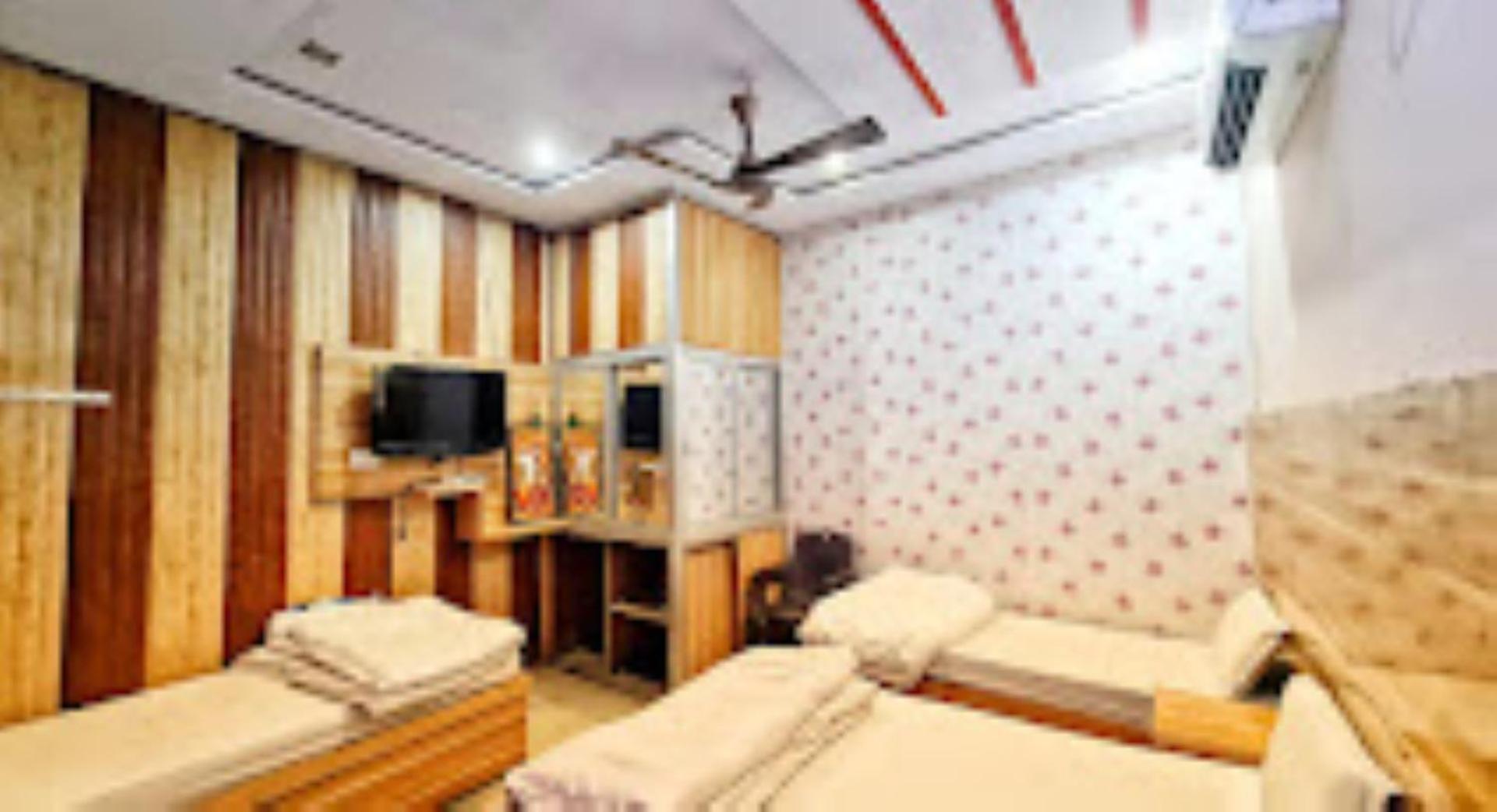 Abhiraj Guest House Mathura Exteriör bild