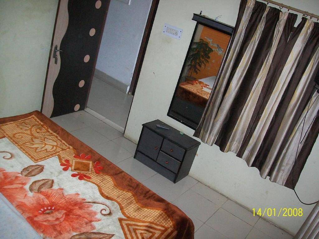 Abhiraj Guest House Mathura Exteriör bild